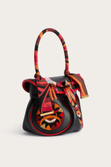 La Pupa Embroidered Handbag
WOMAN Pucci
