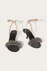 Emilio Low Heel Embroidered Sandals
WOMAN Pucci