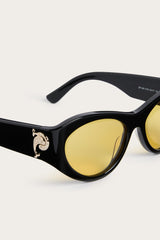 Pucci Cat-Eye Sunglasses
WOMAN Pucci