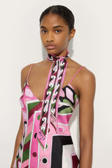 Vivara and Bouclé Print Silk Scarf
WOMAN Pucci
