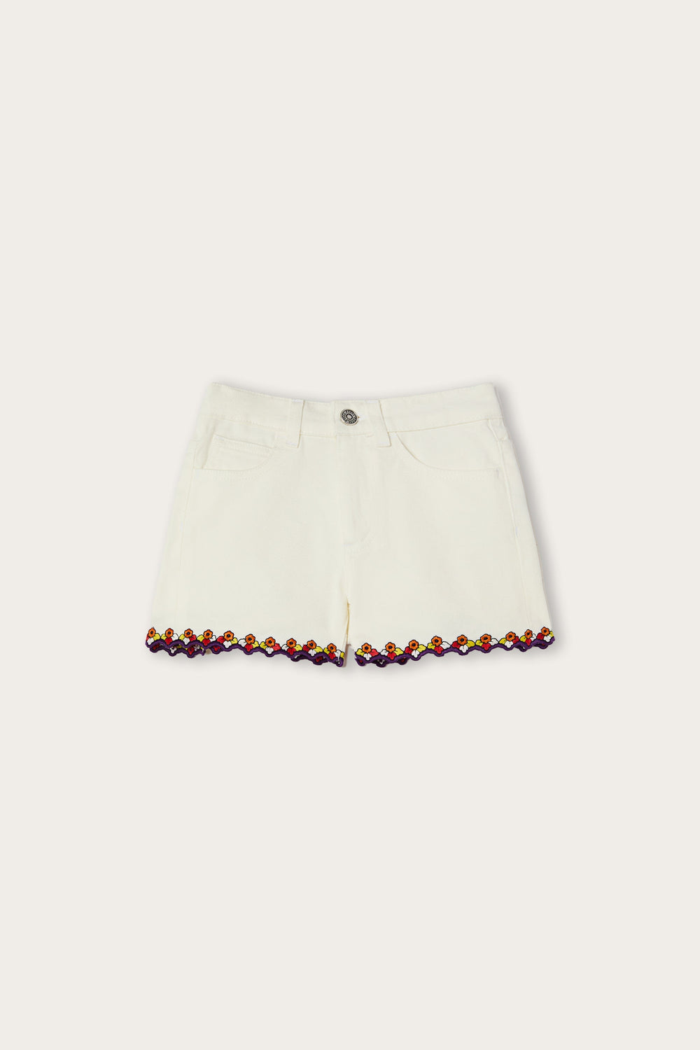 Shorts with Embroidered Edges
Pucci