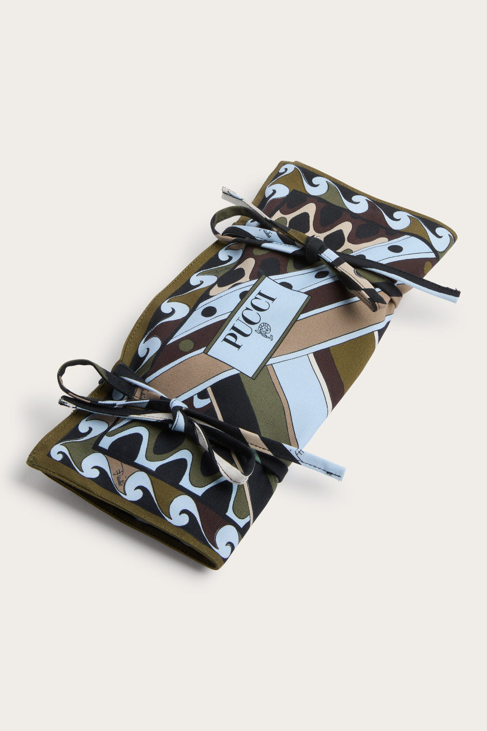 Vivara Print Travel Chess Set
  Pucci