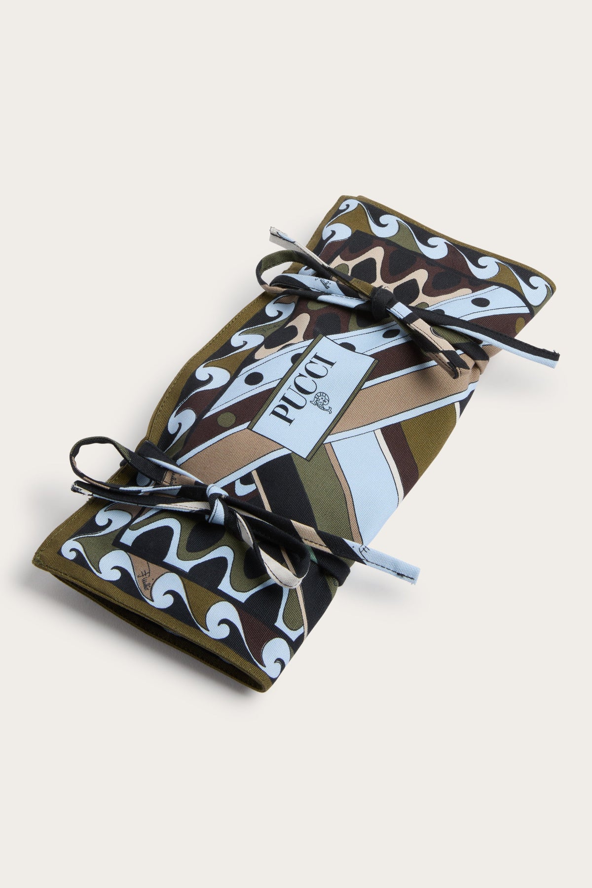 Vivara Print Travel Chess Set
  Pucci