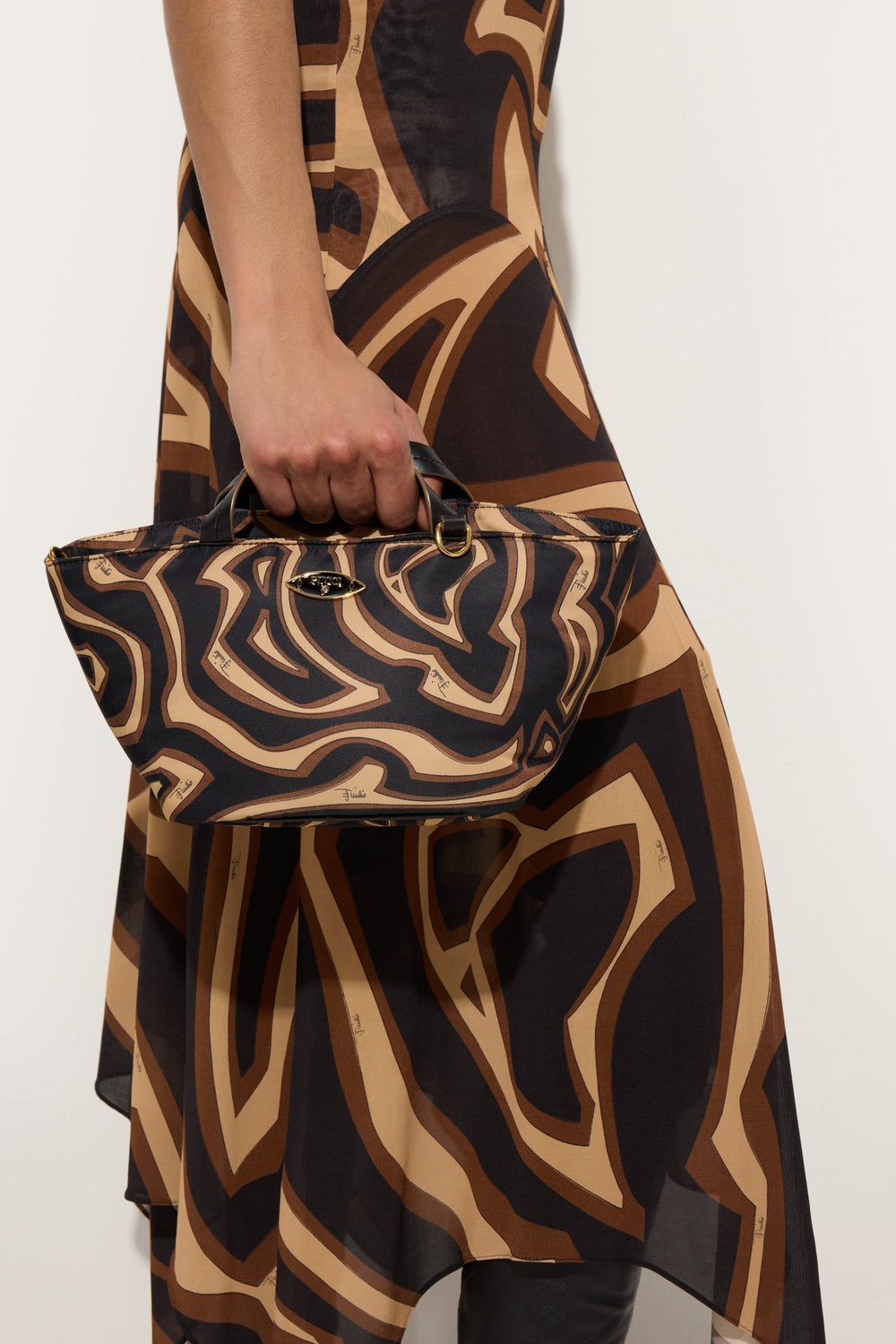 Yummy Handbag
 WOMAN Pucci