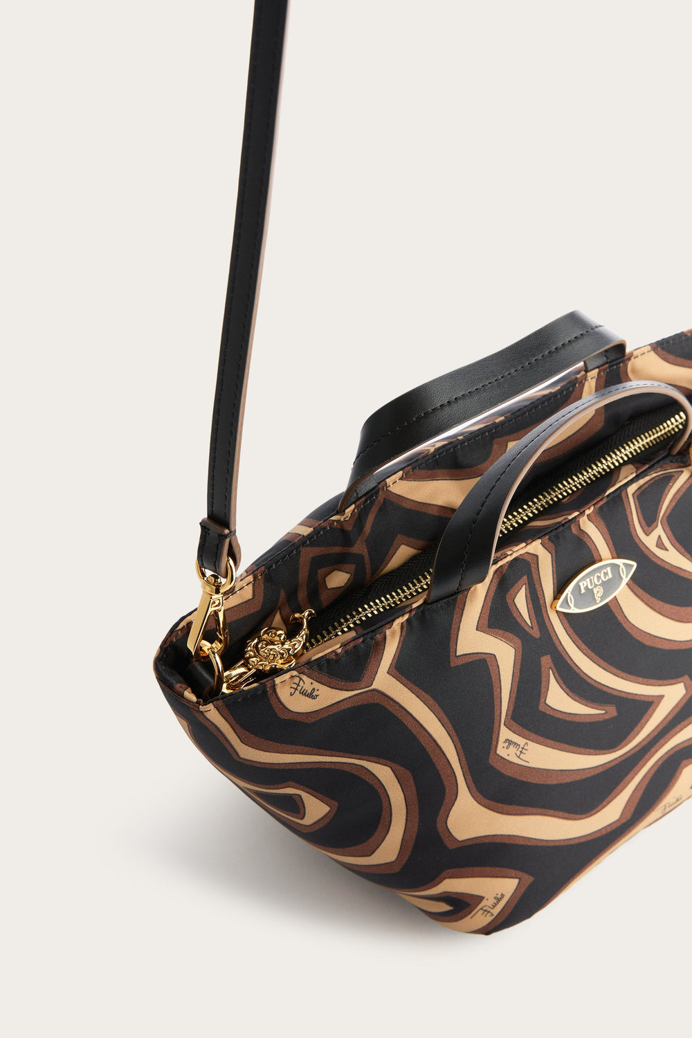 Yummy Handbag
 WOMAN Pucci