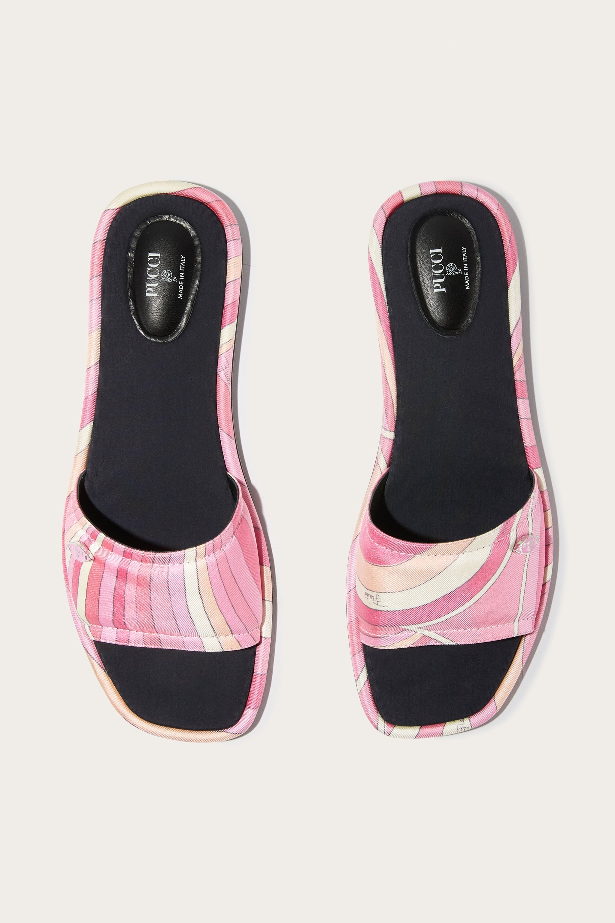 Yummy Sandals
 WOMAN Pucci