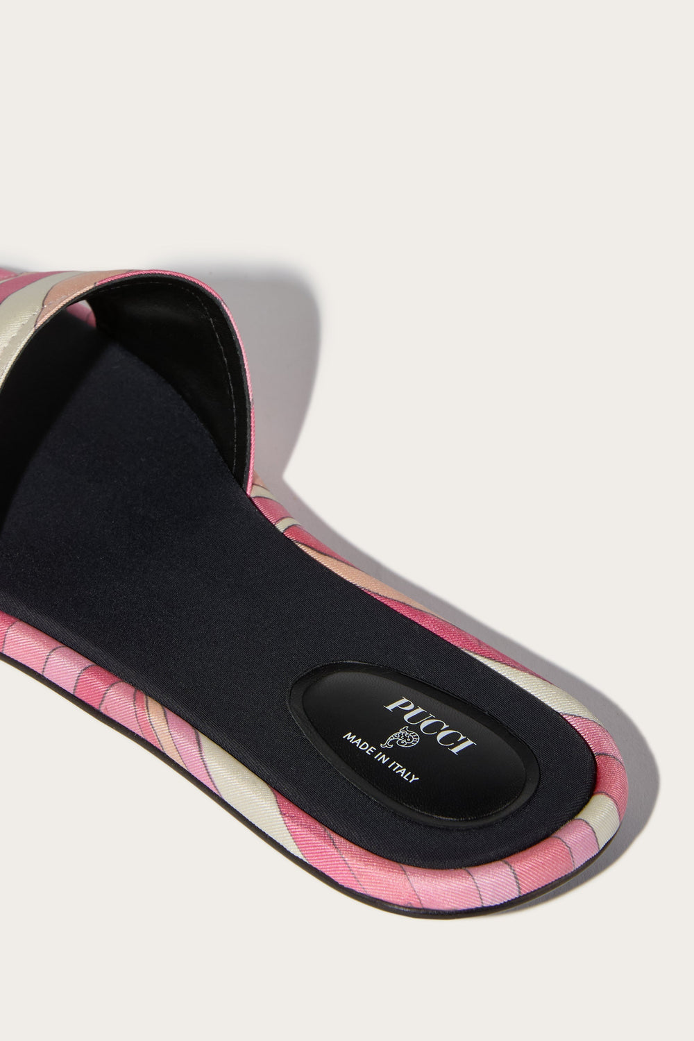Yummy Sandals
 WOMAN Pucci