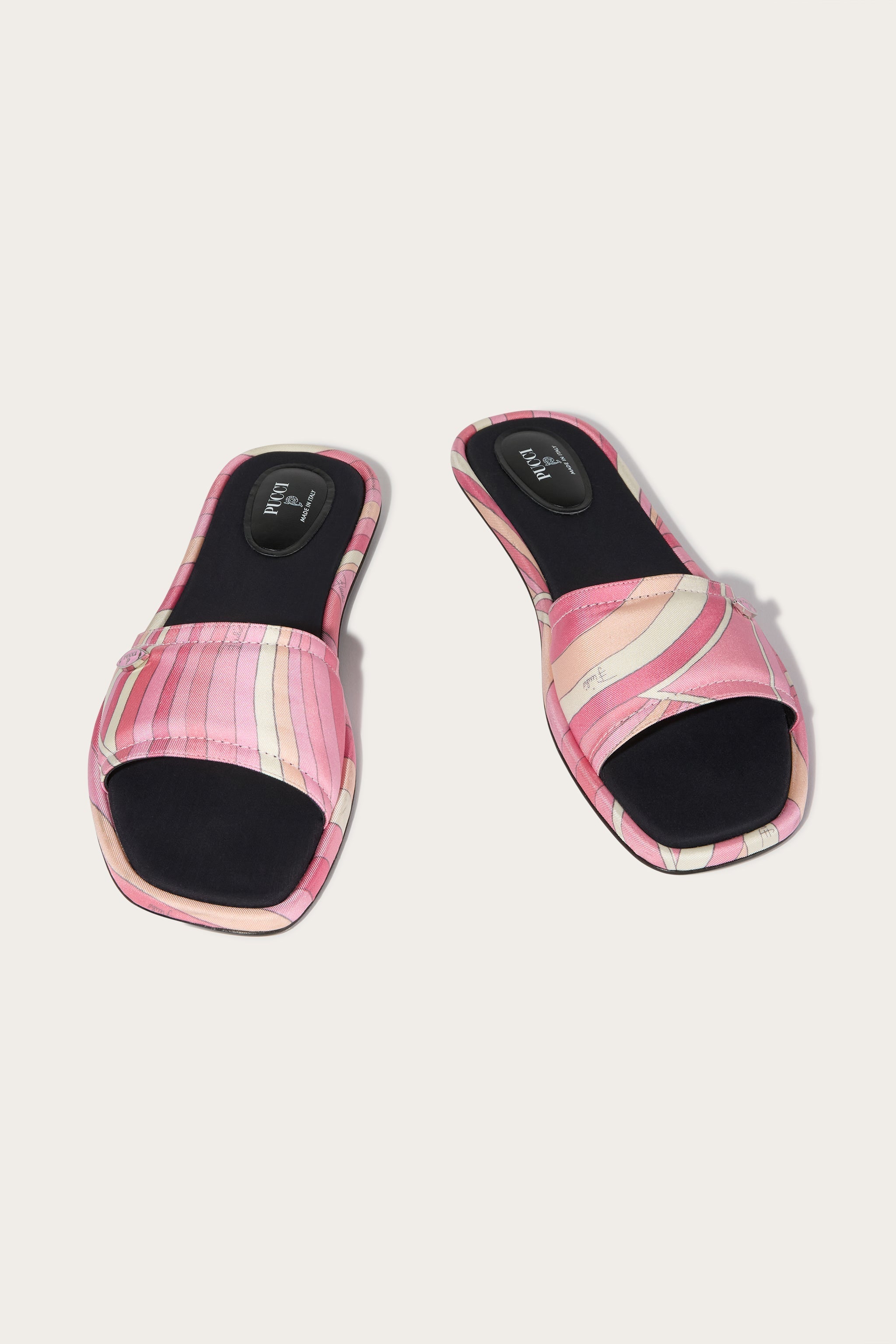 Yummy Sandals
 WOMAN Pucci