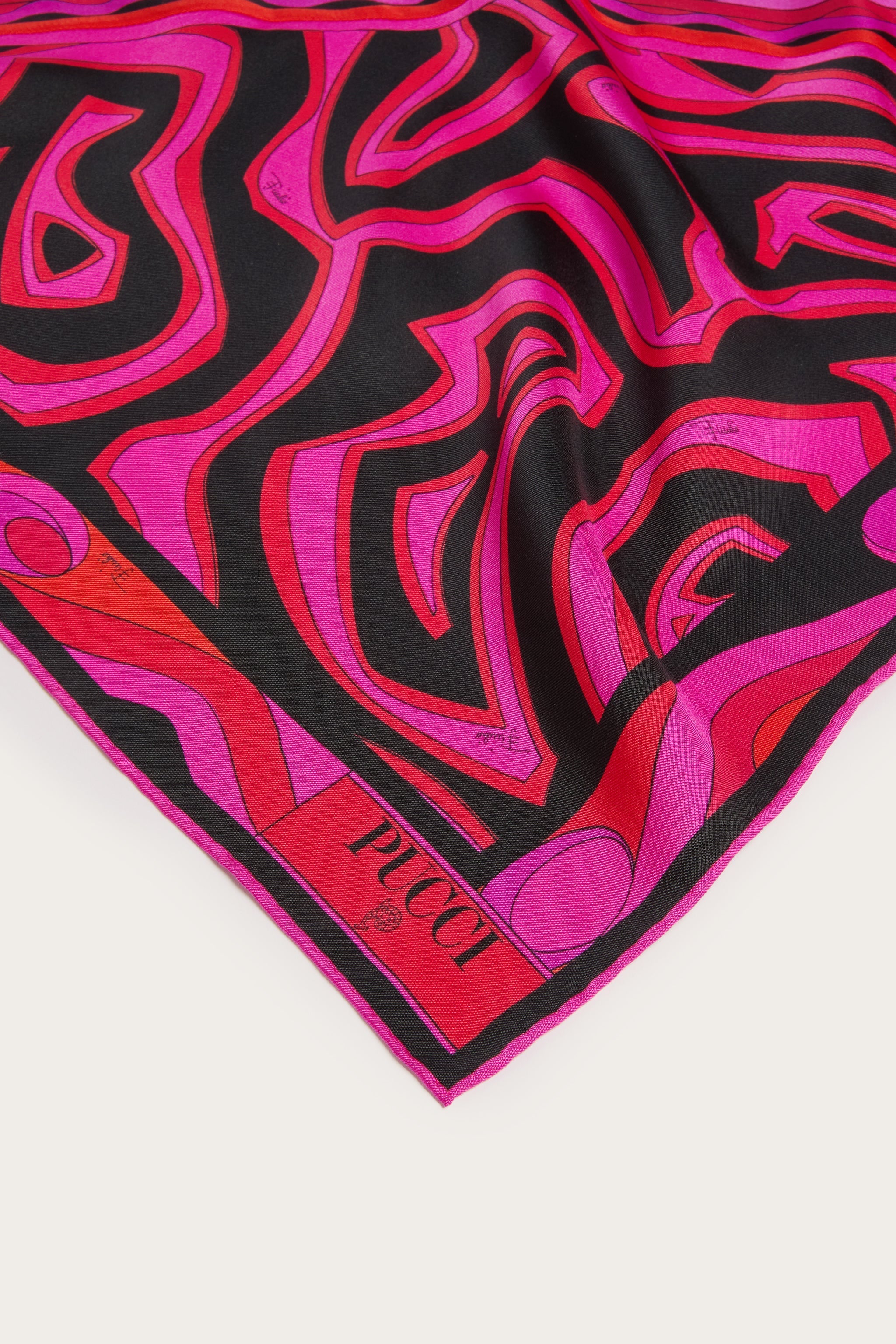 Labirinto Print Silk Triangle Scarf
 WOMAN Pucci