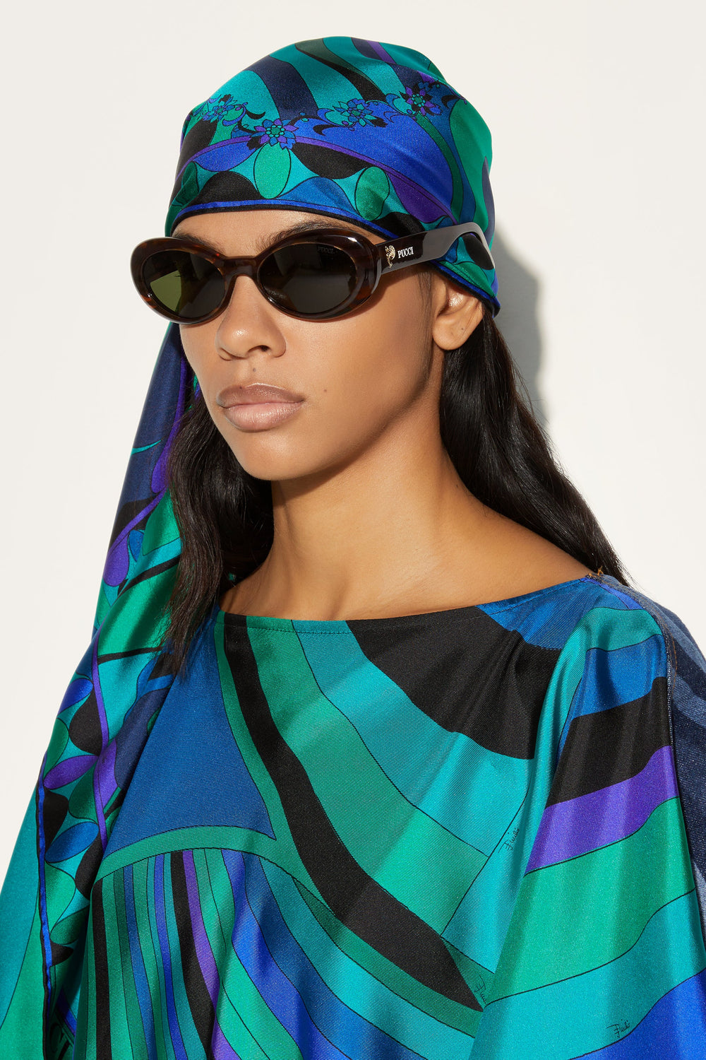 Oval Sunglasses
 WOMAN Pucci