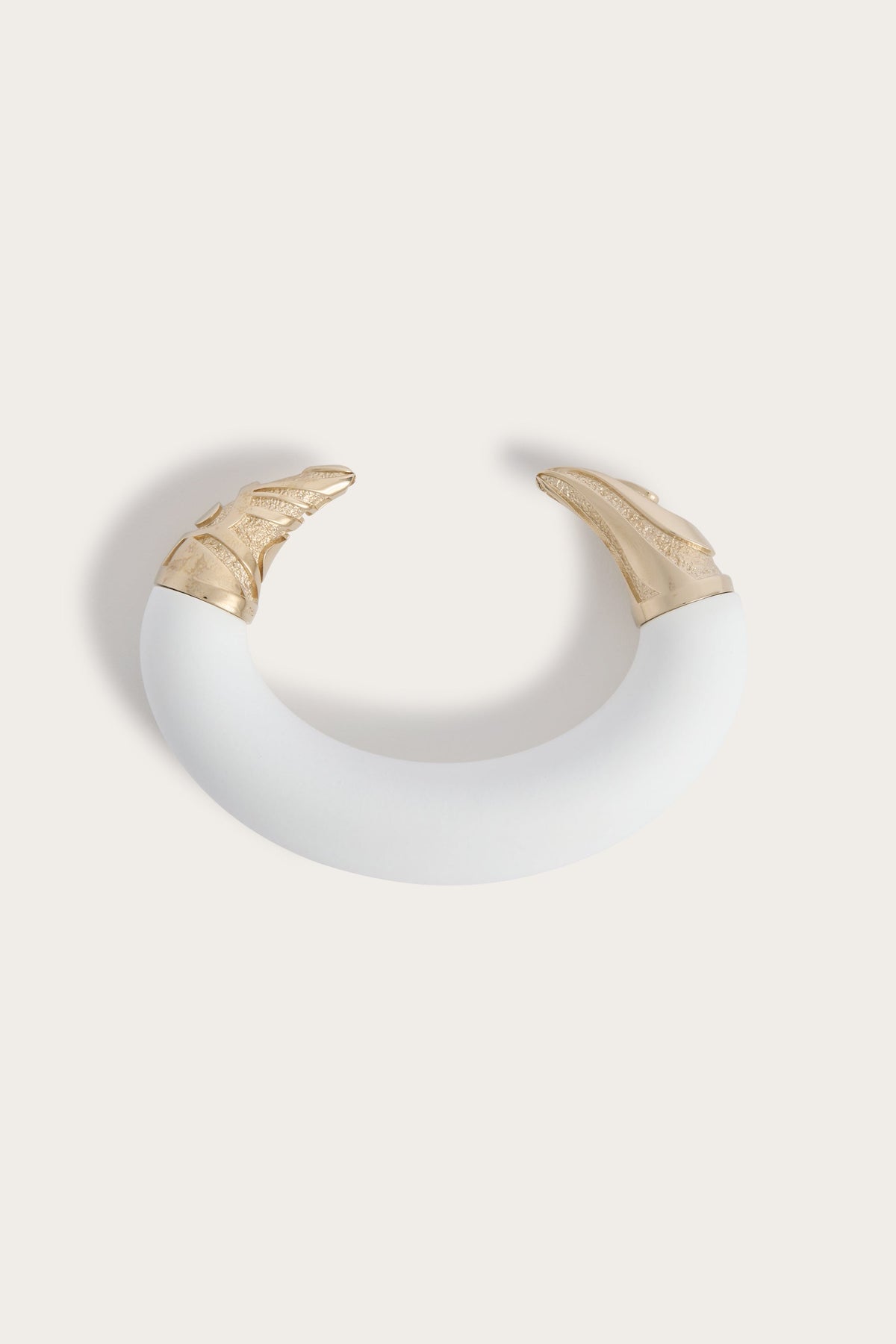 Horn-Shaped Bangle
 WOMAN Pucci