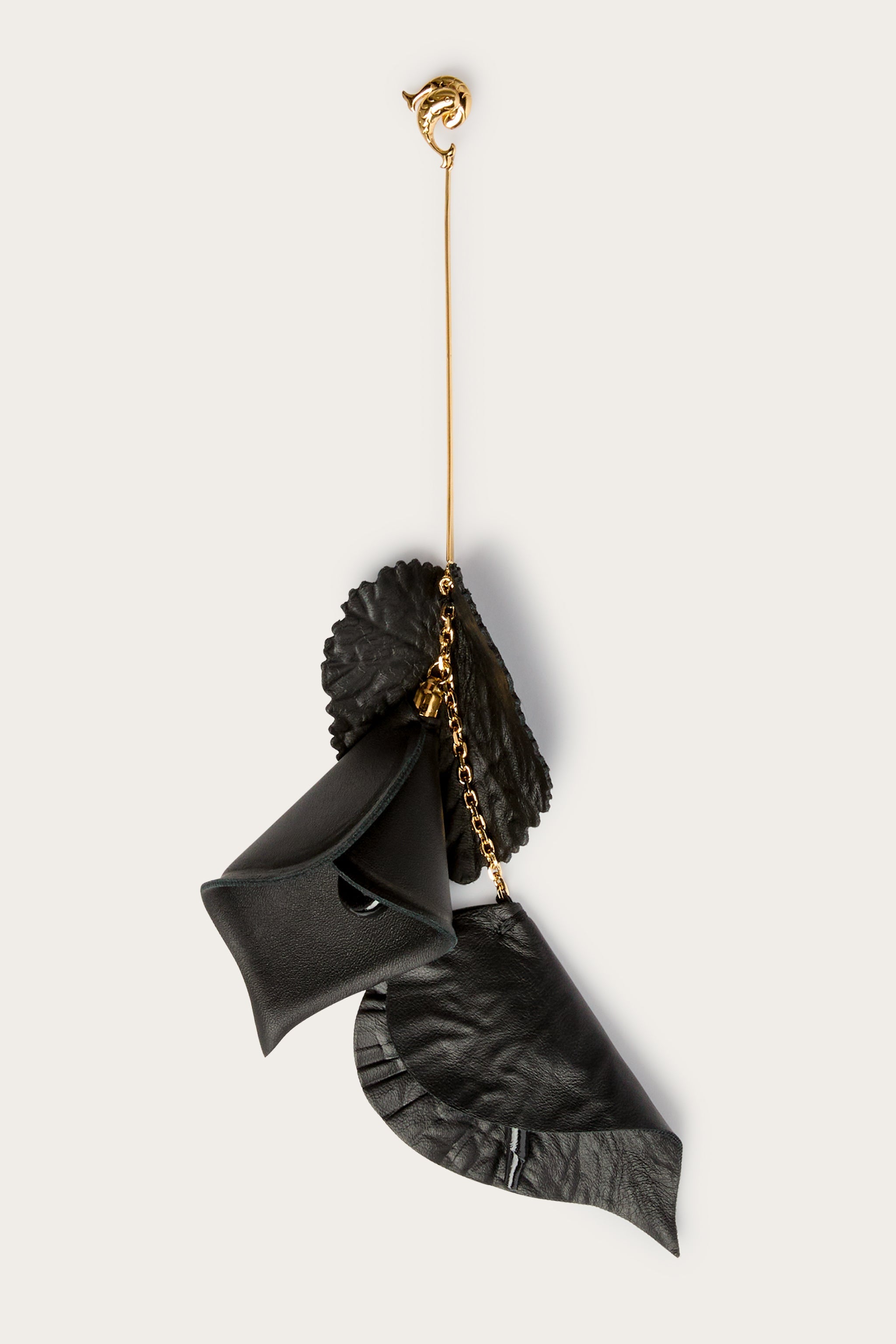 Mono Earring with Leather Flowers
 WOMAN Pucci