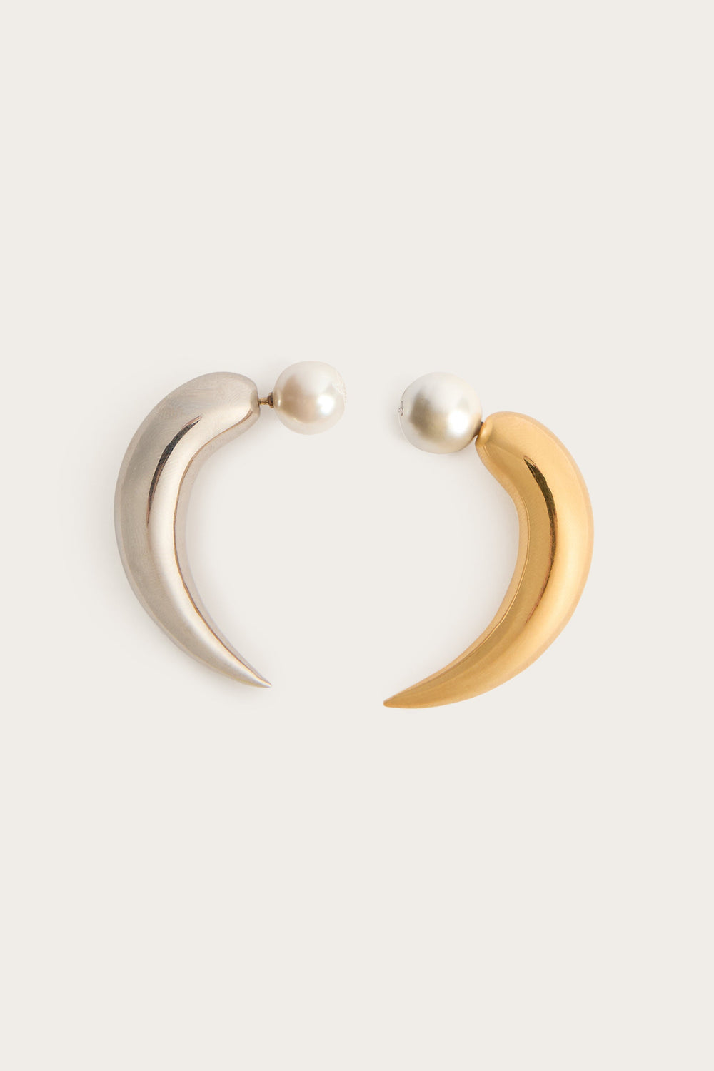 Horn Earrings with Pearl
 WOMAN Pucci