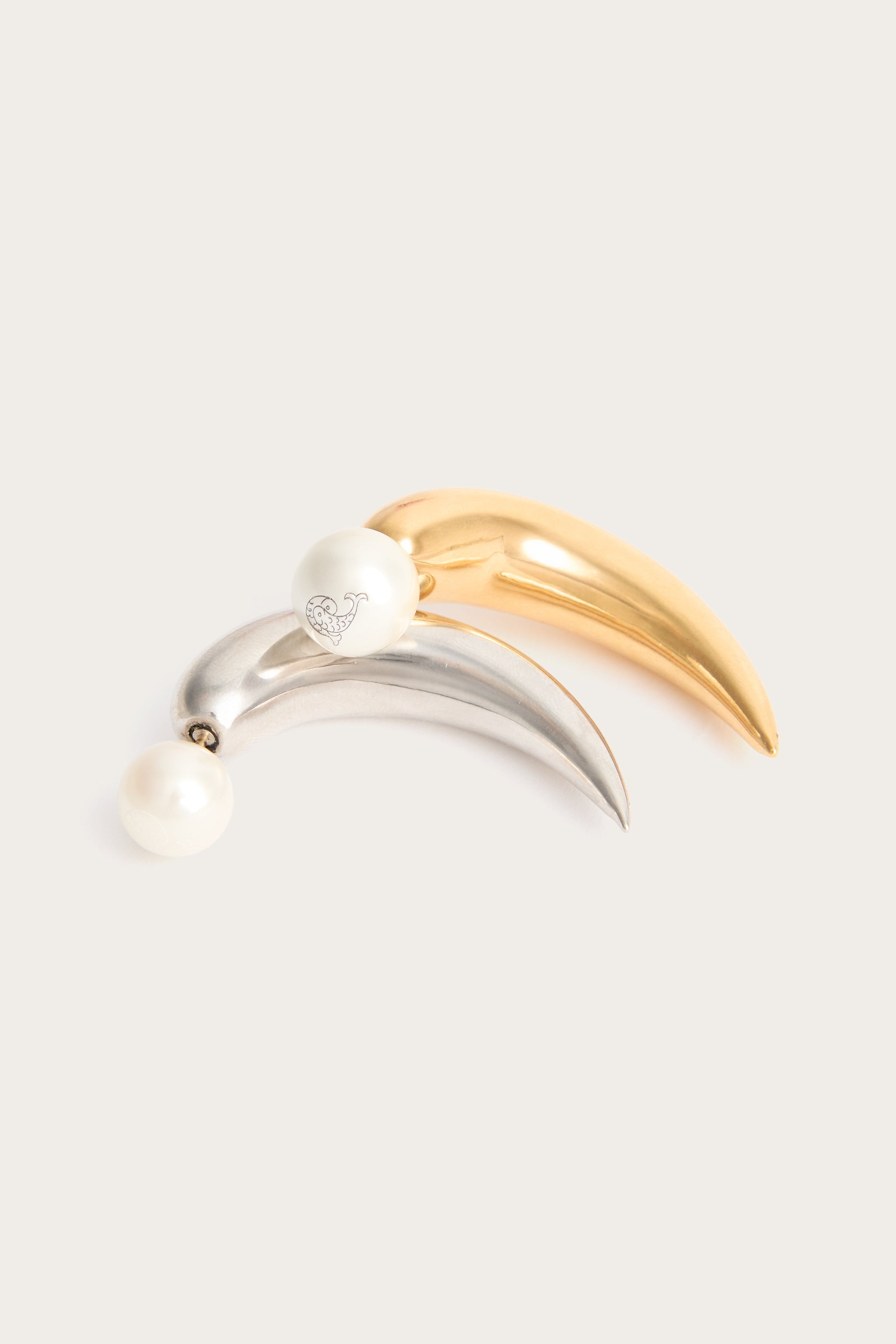 Horn Earrings with Pearl
 WOMAN Pucci