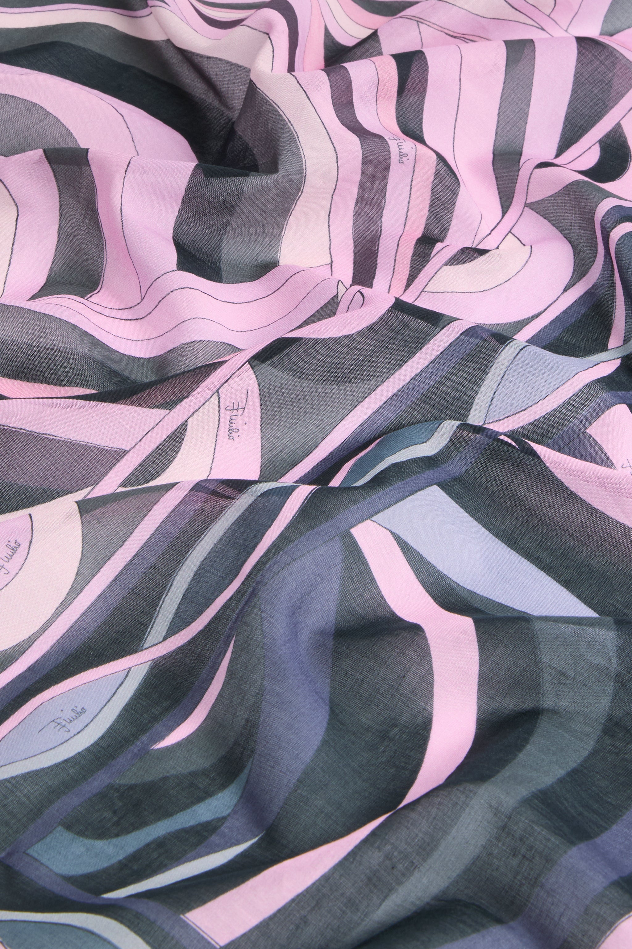 Sarong with Mixed Prints
 WOMAN Pucci
