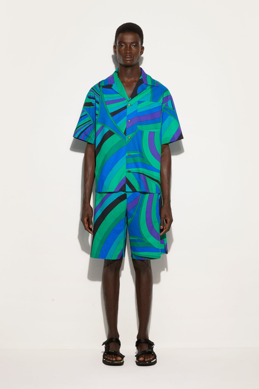 Iride Print Shorts
  Pucci