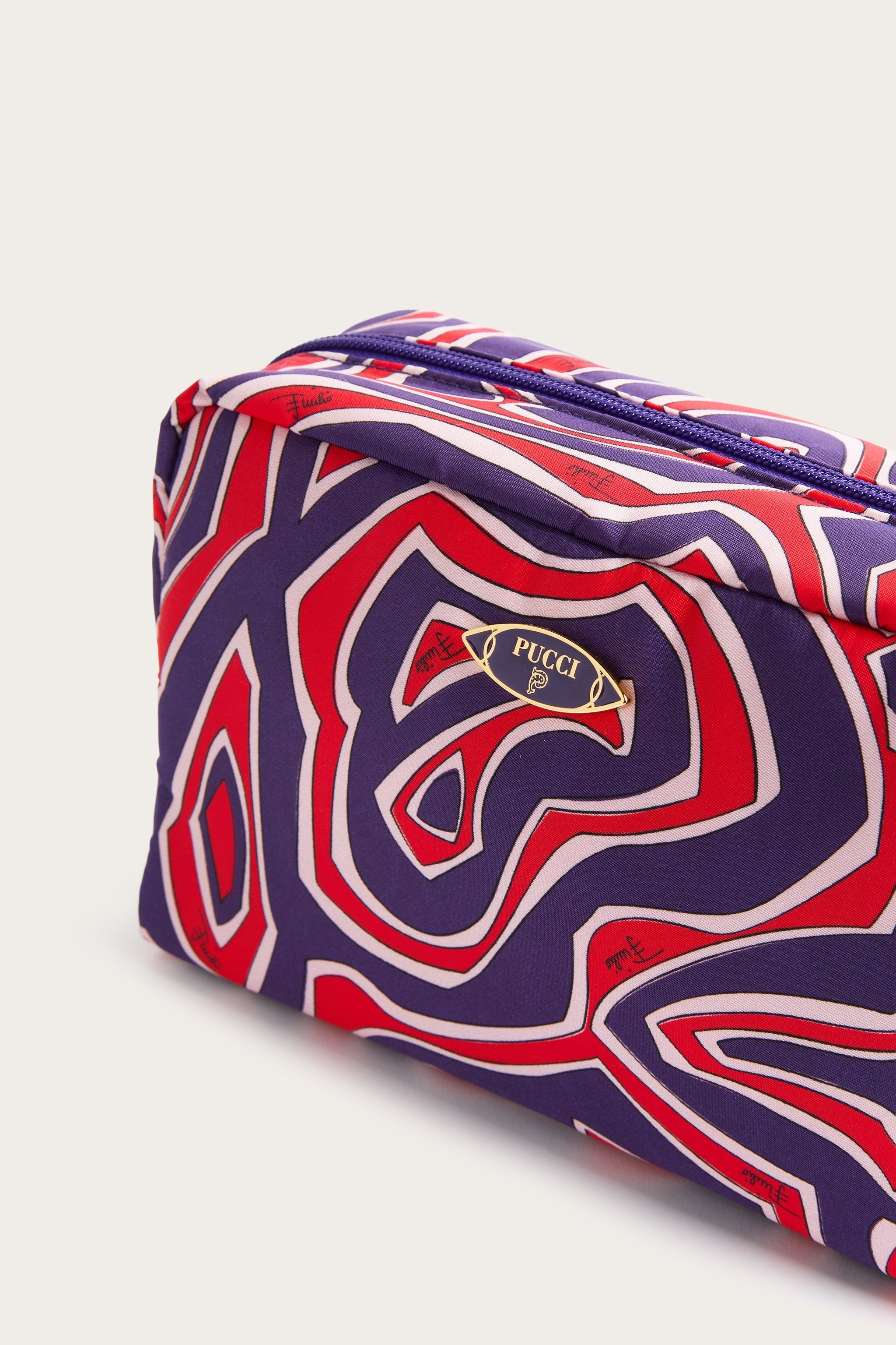 Yummy Big Beauty Case
  Pucci