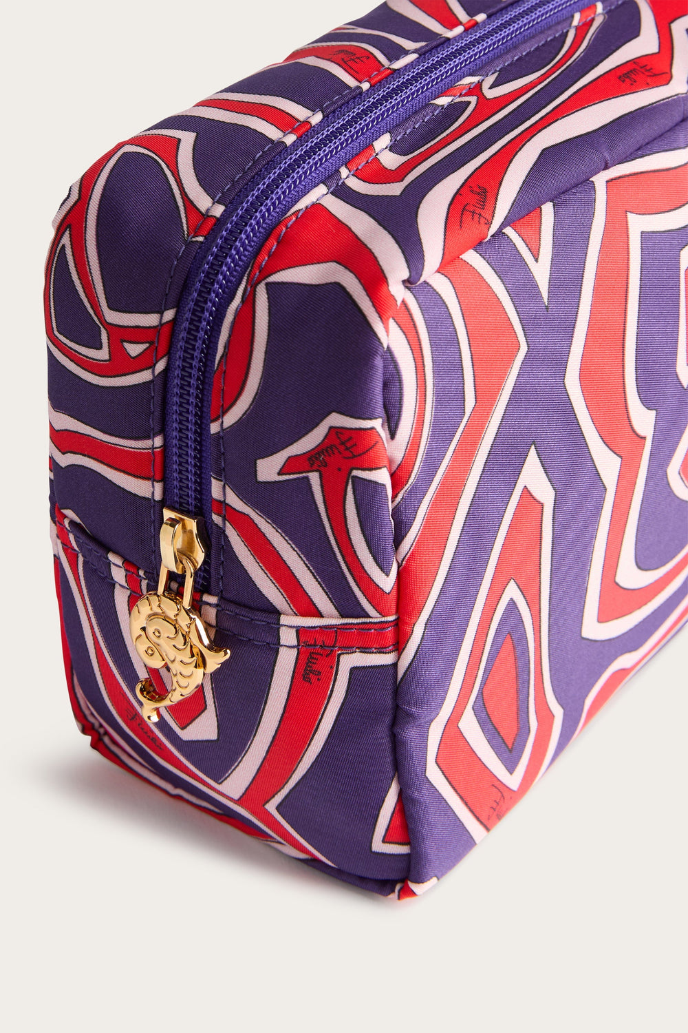 Yummy Big Beauty Case
  Pucci