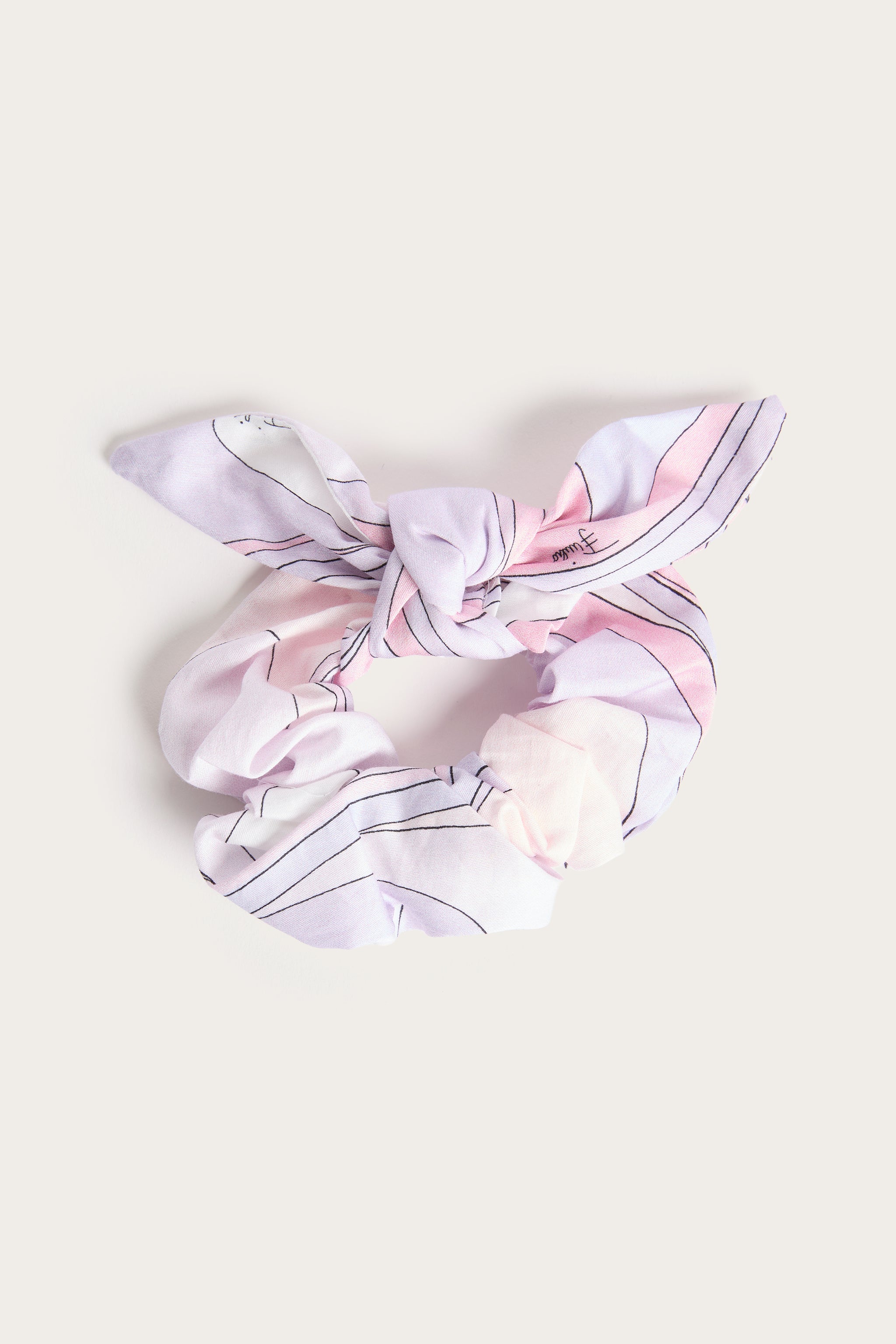 Onde Print Scrunchies
  Pucci