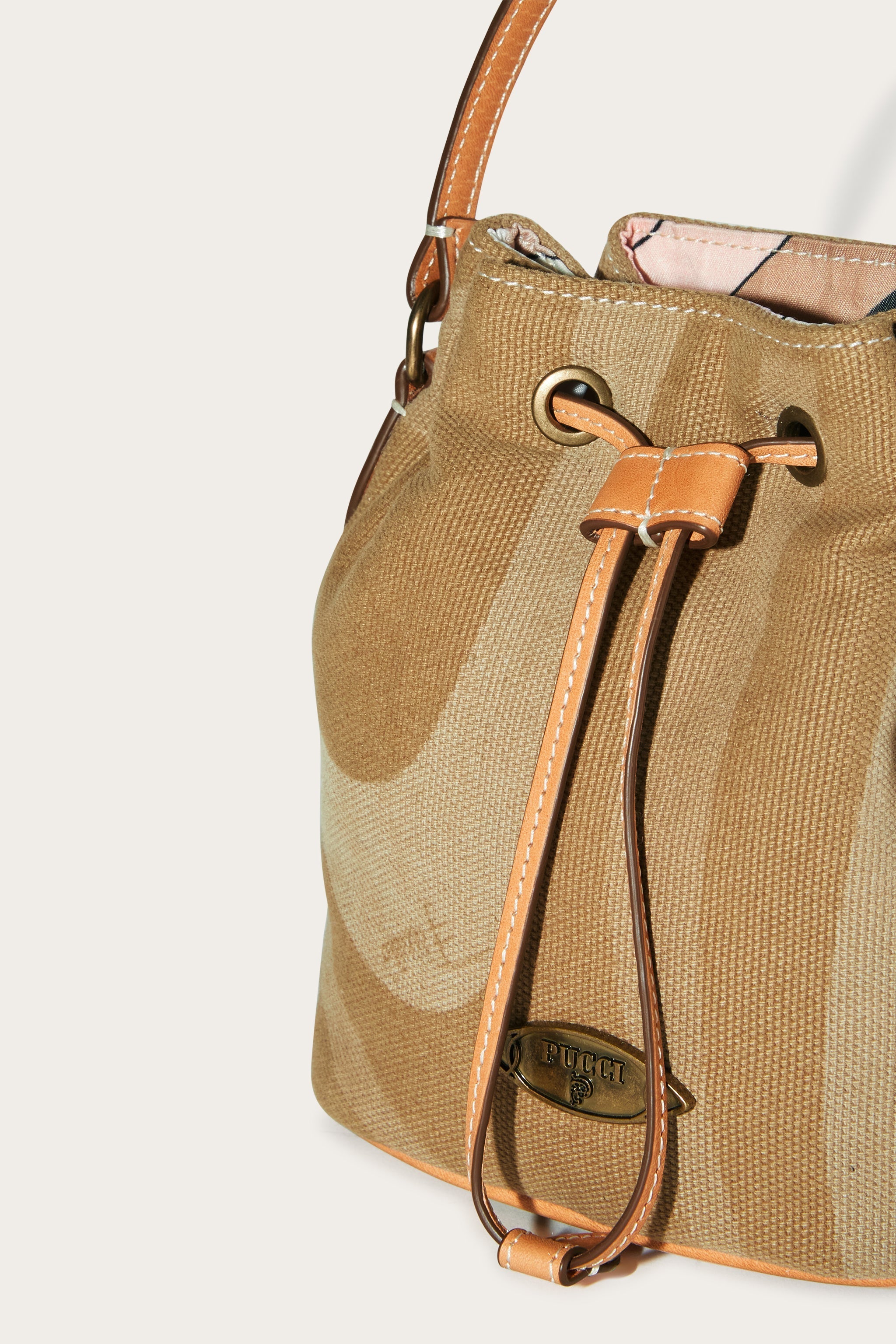 Yummy Bucket Bag
 WOMAN Pucci