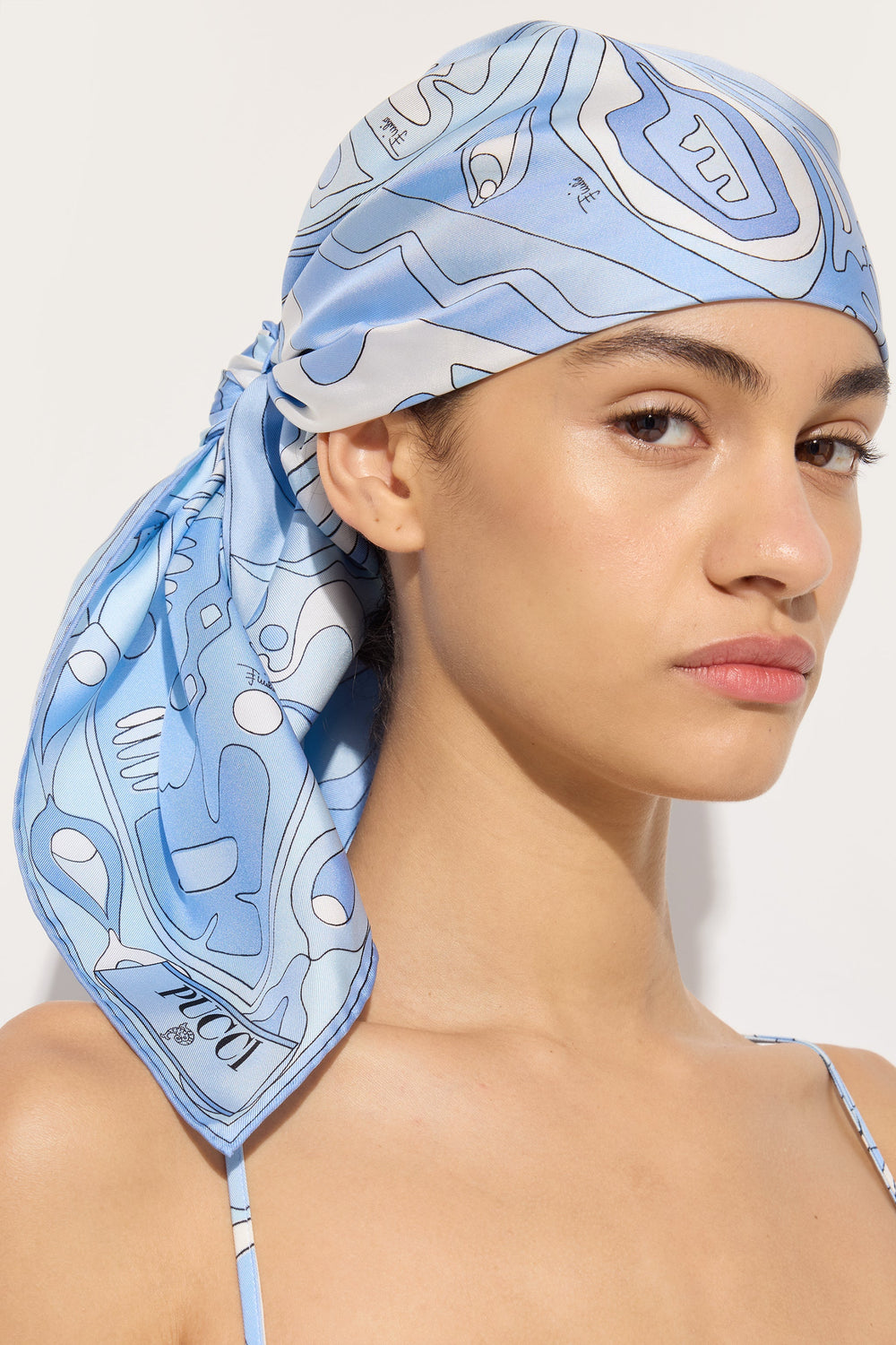 Angoli Print Silk Carre
 WOMAN Pucci