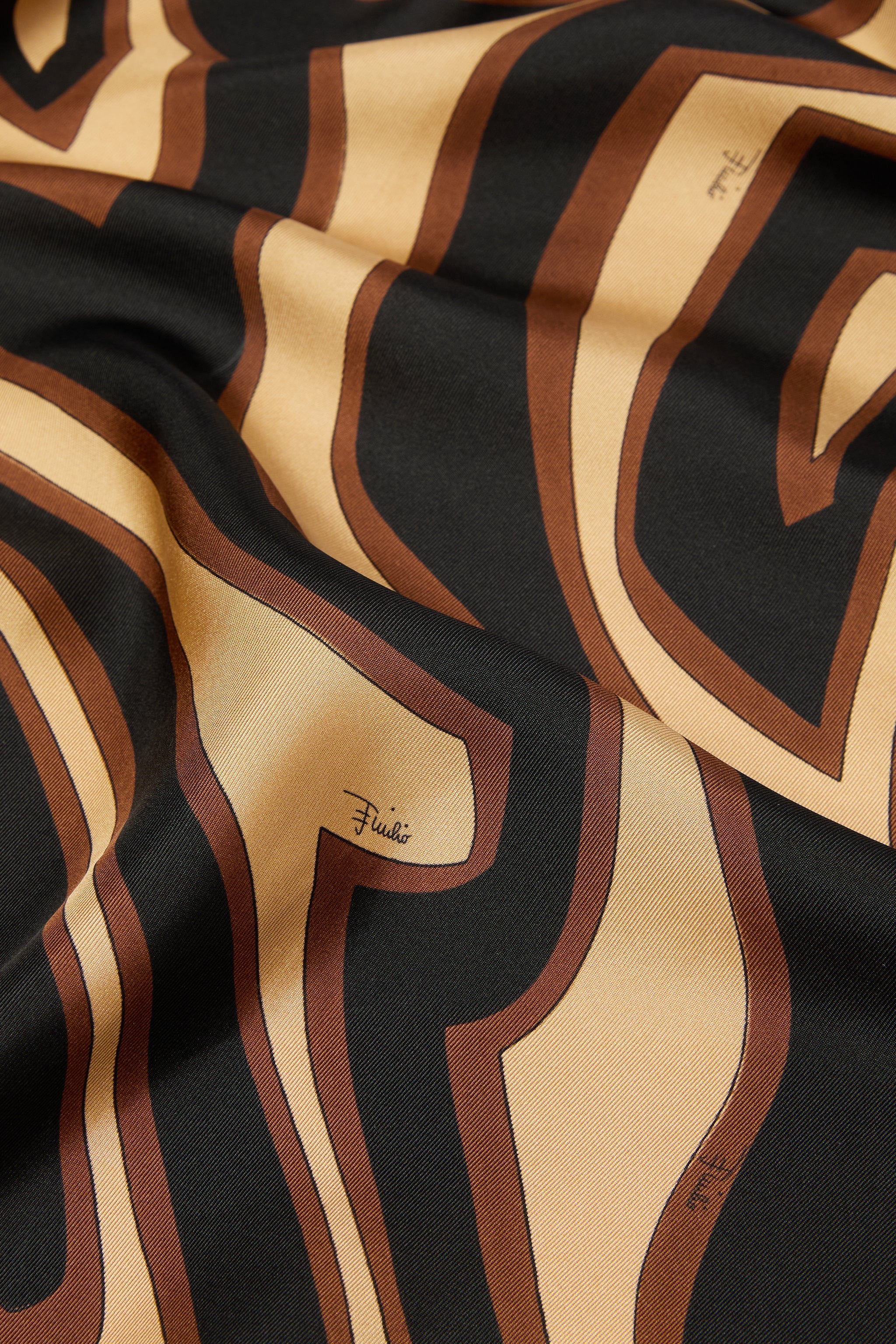 Labirinto Print Silk Carre
 WOMAN Pucci