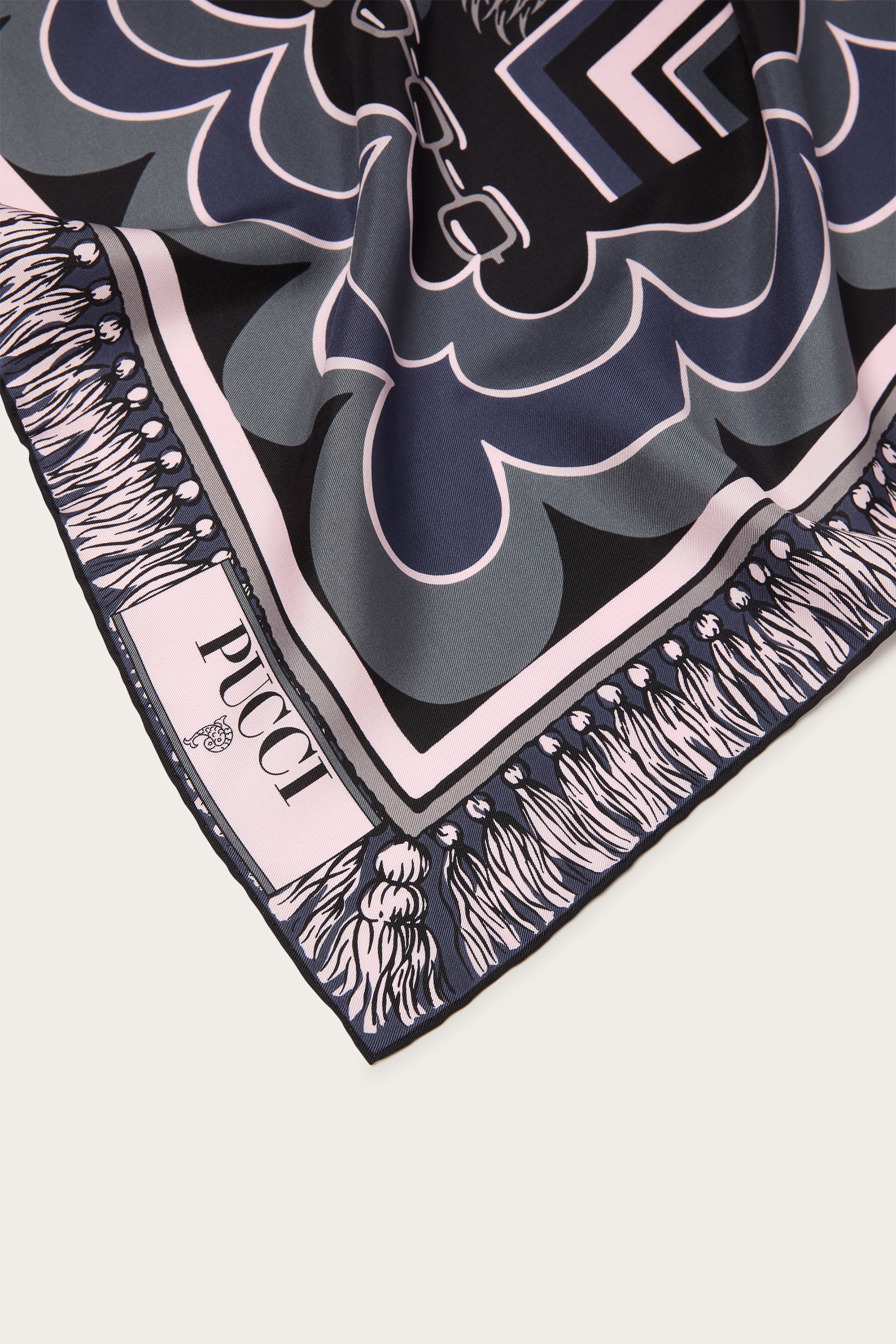 Istrice Print Silk Carre
 WOMAN Pucci