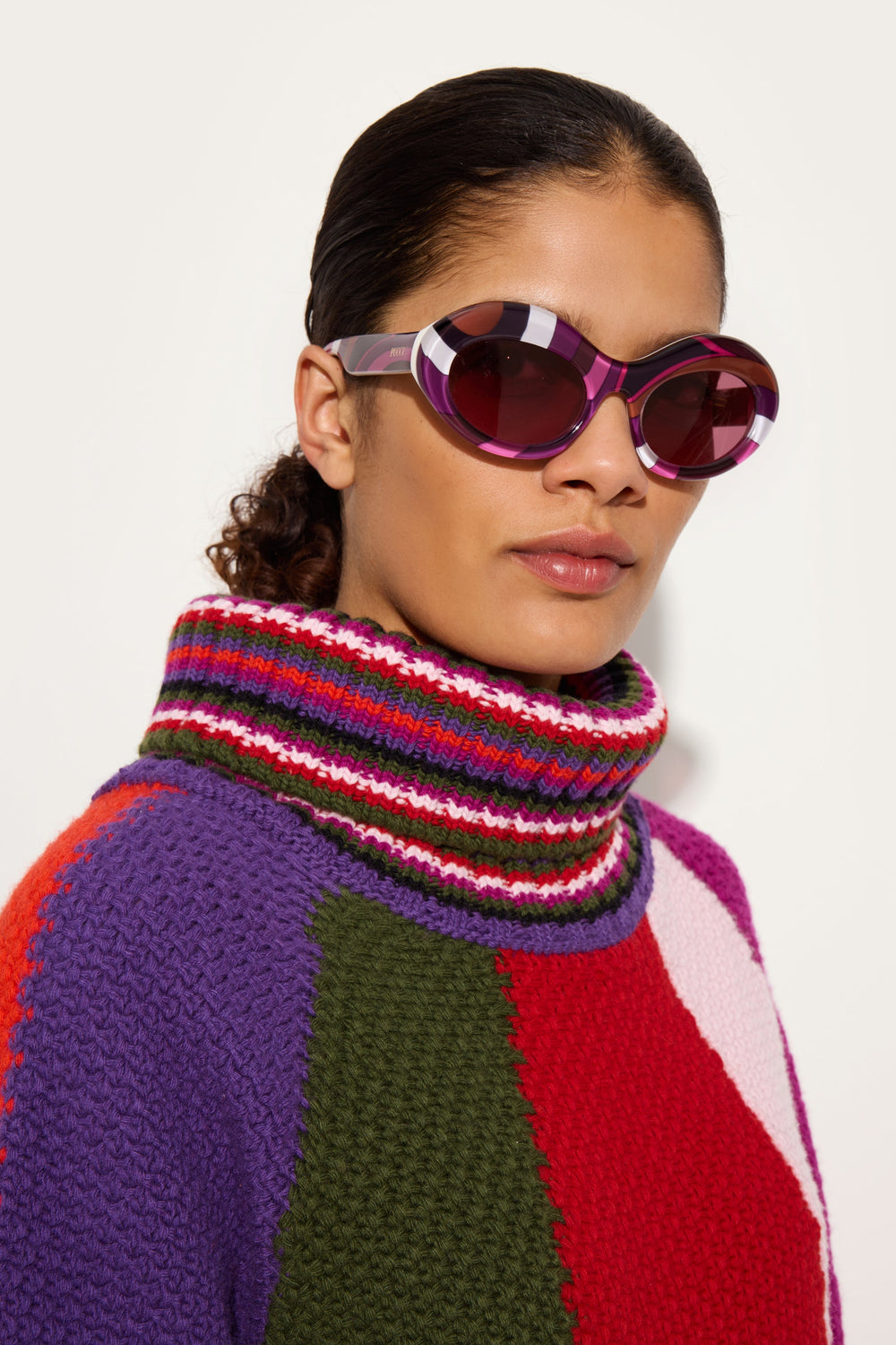 Oval Sunglasses
 WOMAN Pucci