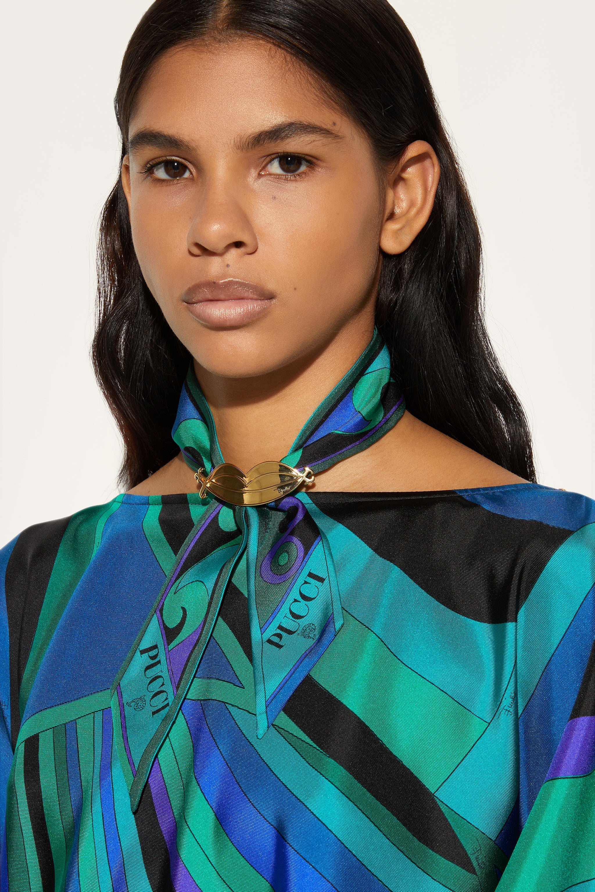 Scarf Ring
 WOMAN Pucci