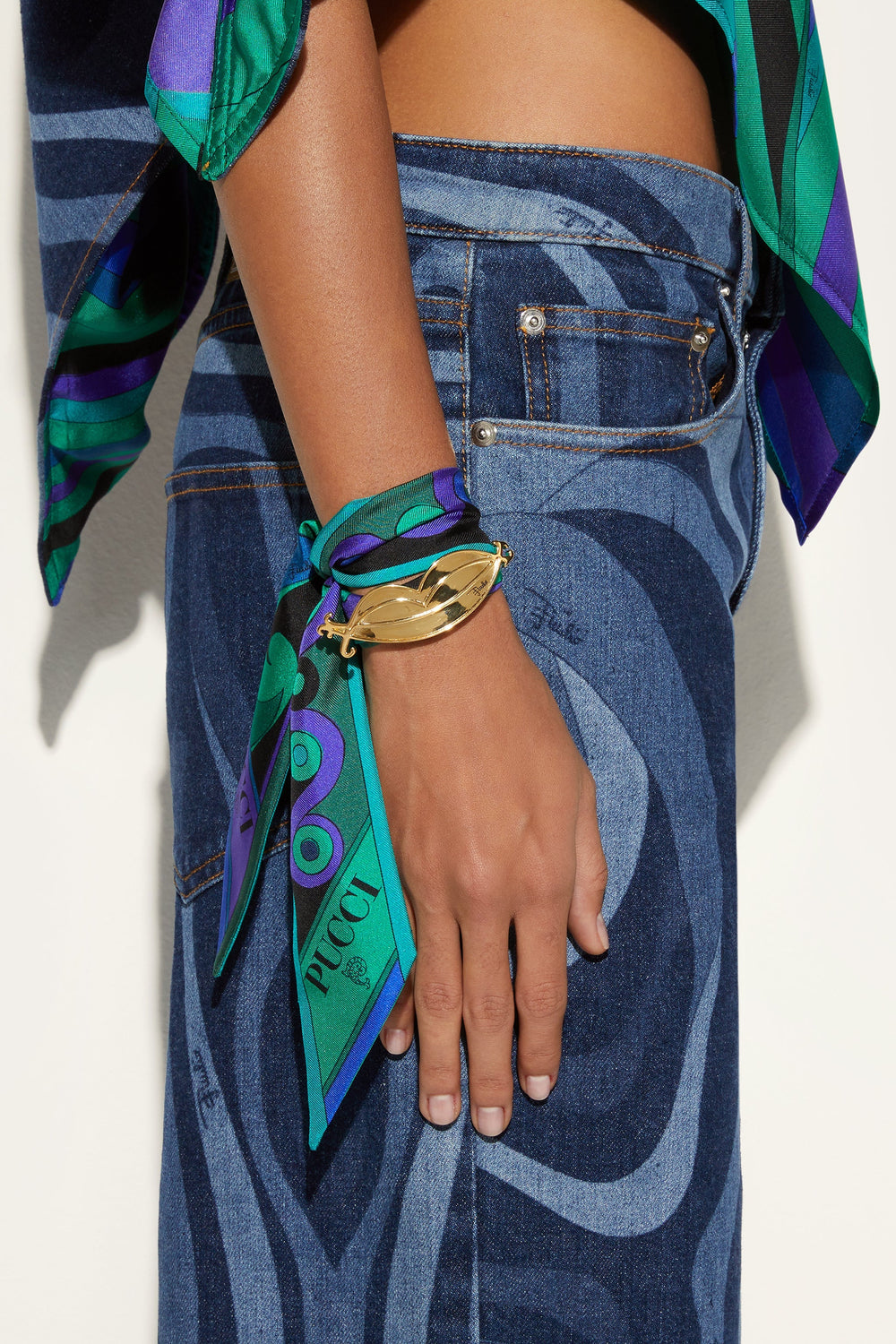 Scarf Ring
 WOMAN Pucci