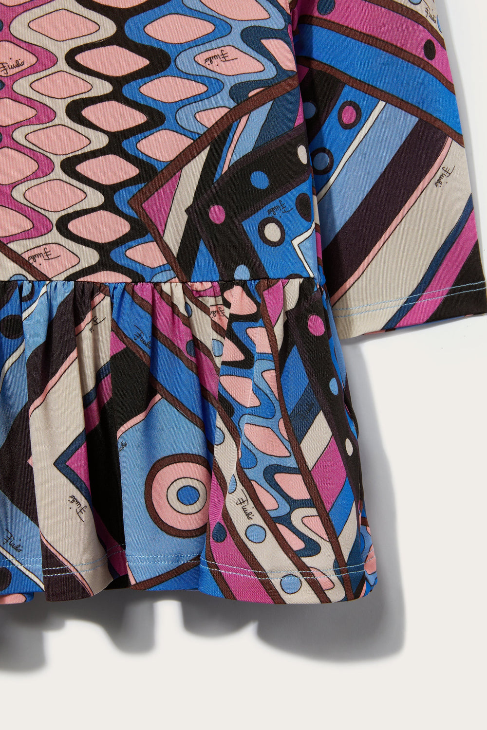 Vivara-Print Top
  Pucci