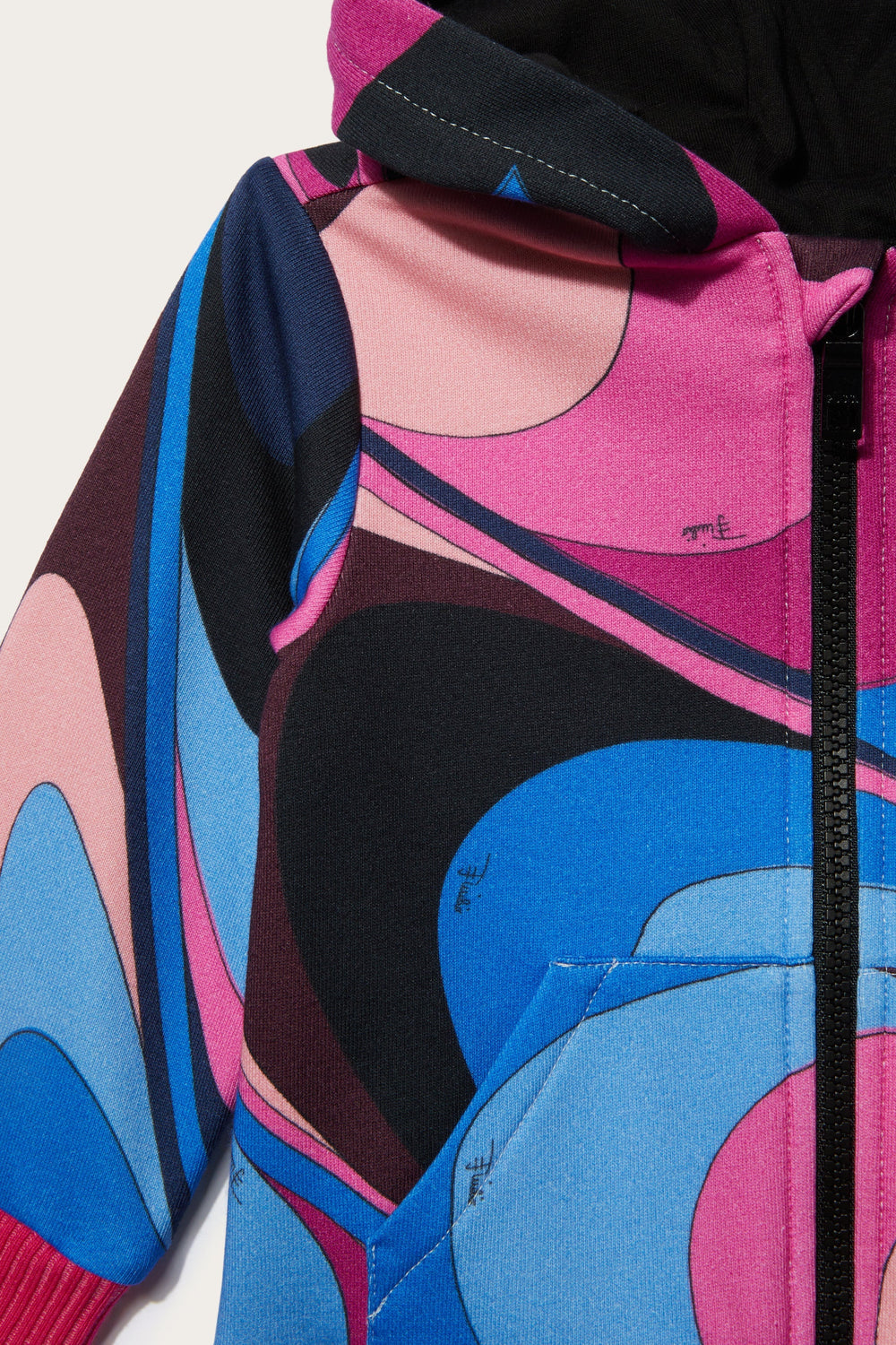 Onde-Print Hoodie
  Pucci