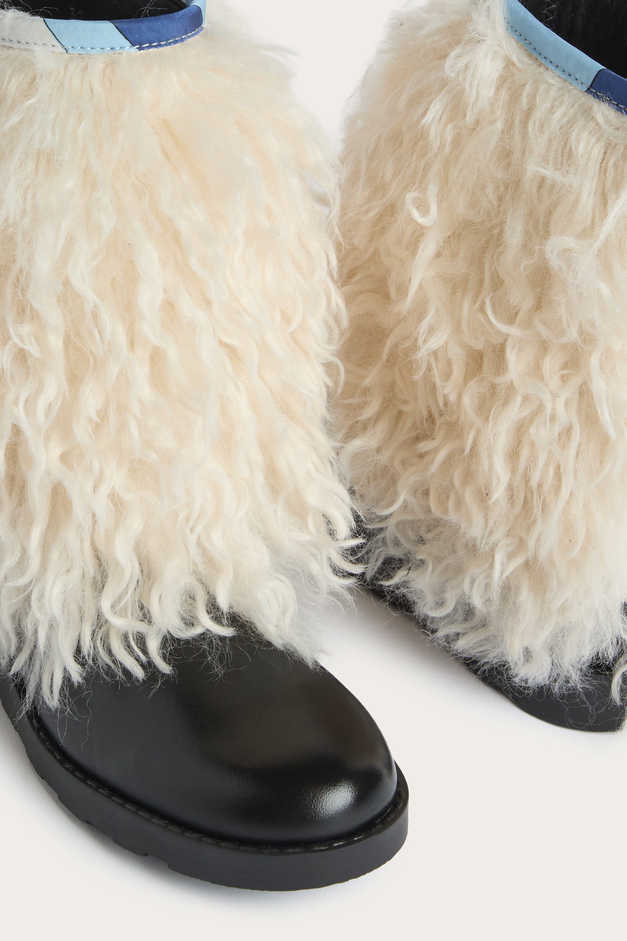 Eco Fur Boots
  Pucci