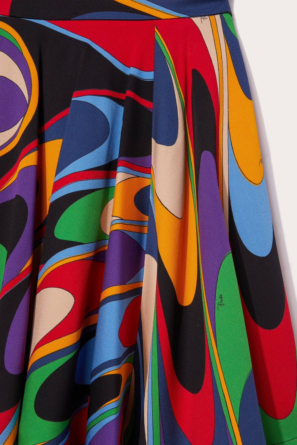Onde-Print Skirt
  Pucci