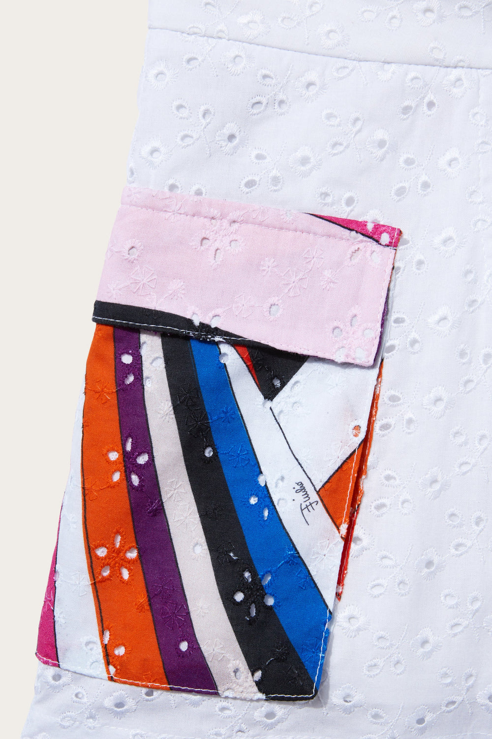 Iride-Print Broderie Anglaise Shorts
  Pucci